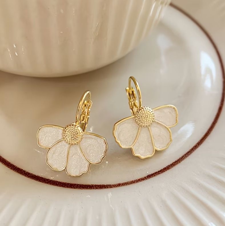 1 Pair of Drop French style Earrings