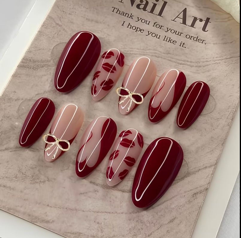 10pcs of Almond-Shaped Press-on Nails. Burgundy Press-on Nails.