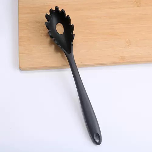 1pc Black Pasta Spoon